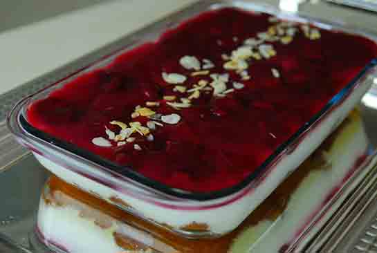 Etimek Tatlısı Vişneli Tarifi ve Malzemeleri